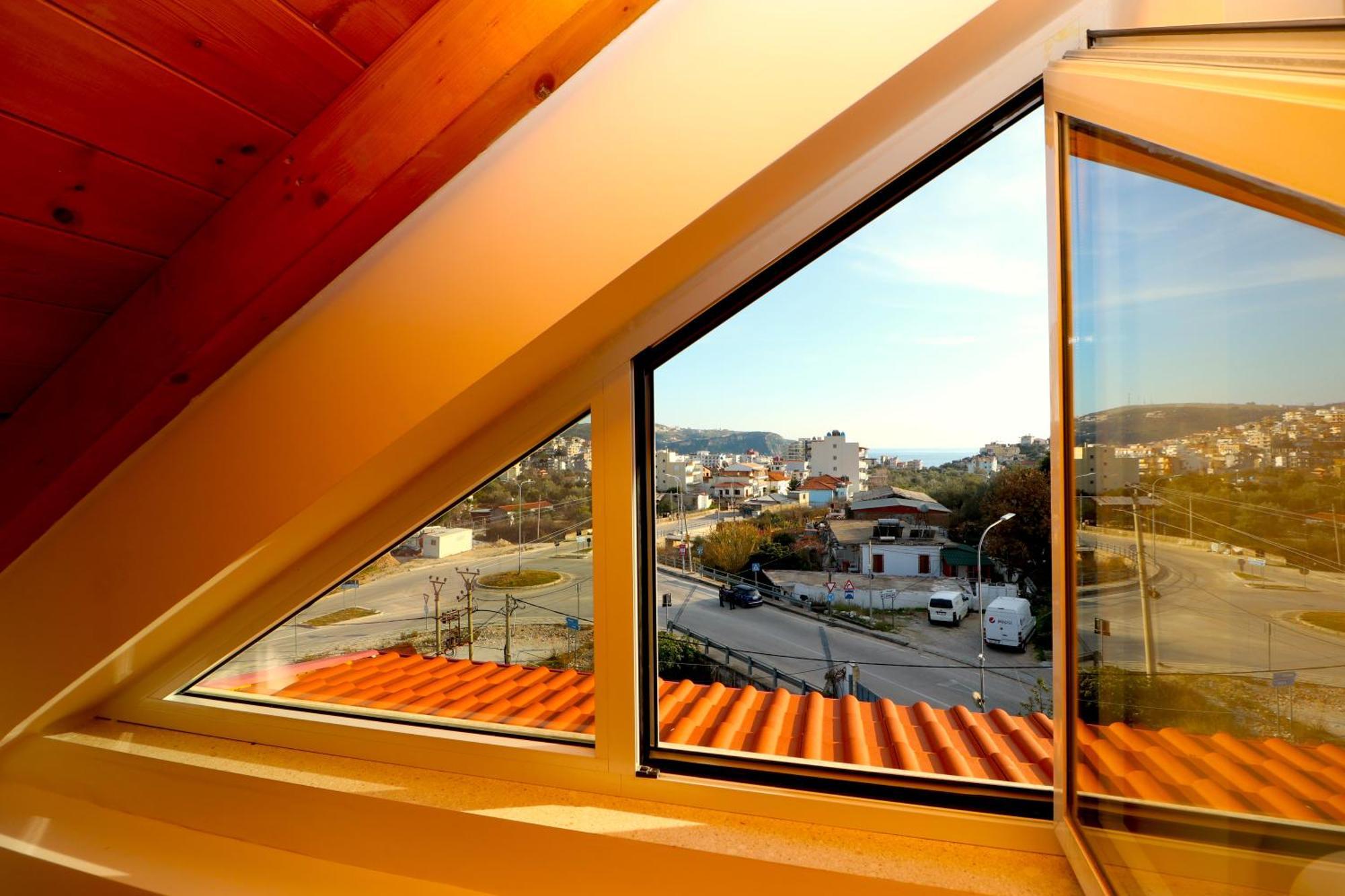 Fegi Rooms Himare Bagian luar foto
